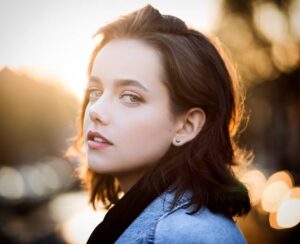 Maemae Renfrow Instagram - @mrthomasjansen and I spent the day running around #amsterdam taking photos with @markwijs... #photoshoot #headshot #fun
