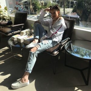 Maemae Renfrow Instagram - Feeling super cute in my new #Nike’s ☺️☺️❤️❤️ Go get them or just go and check them out The New Buzzworthy Nike 1 reimagined pack at @six02 on Hollywood & Highland or online hurry and get you some before they sell out... #SIX02 #coolkicks #loveee