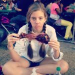 Mallory Bechtel Instagram - I dont joke around with my meat. 🍗