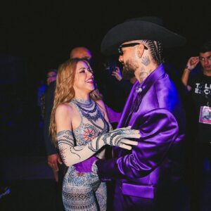 Maluma Instagram - Nadie puede negar que tengo el mejor premio de la noche 💘 
—
Gracias @latingrammys QUE NOCHE!