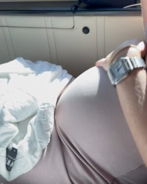 Maluma Instagram - Ser feliz y darse cuenta…💘 
18 semanas 👶🏼