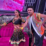 Manisha Rani Instagram - Are you guys ready for today’s episode?? See you all at 9.30 on @sonytvofficial Also on @sonylivindia app ❤️ . . . Costume - @harshalds @komalsoni_ @shilpa.suraj.chhabra #manisharani #jalakdikhlaja