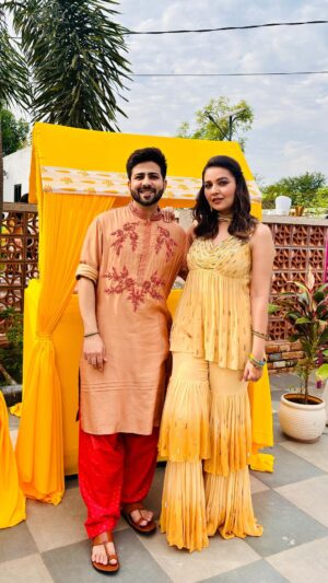 Mansi Srivastava Instagram - Jaw dropping haldi 🌶️🙌🙌
 

Outfits by  @maraasim_couture 💛