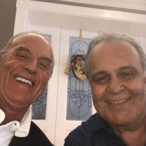 Manuel Pinto Coelho Instagram - Mais uma vez juntos!!

Eu e o @drlairribeiro estaremos no Fórum Mundial do Sistema Imunitário para compartilhar consigo, profissional da saúde e também com os pacientes que querem dar um passo além e aprenderem as mais recentes descobertas no cuidado e fortalecimento do sistema imunitário.

Não adie! 
Devido à grande procura decidimos limitar o número de participantes para garantir o networking, e responder a eventuais perguntas. As vagas estão quase a esgotar! 

Clique no LINK DA BIO e garanta já a sua!

#forum #immunity #immunesystem #health #healthystyle #immunesystemhealth#forum #immunity #immunesystem #health #healthystyle #immunesystemhealth