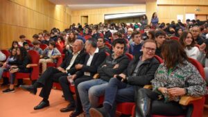 Manuel Pinto Coelho Instagram - 🌟 Ontem, no ICE - Instituto de Ciências Educativas, tive a honra de apresentar a palestra "Segredos para Viver até aos 120 anos", integrada na 18.ª Edição da Semana da Ciência. Neste ambiente repleto de mentes ávidas por conhecimento, partilhei insights e estratégias para uma vida mais saudável e longeva.

Agradeço imensamente à Direção do ICE pelo convite e pela oportunidade de dialogar com uma jovem comunidade tão dedicada à educação e à saúde. Foi um momento de troca de saberes que, espero, tenha deixado uma marca positiva em todos quantos nele participaram.

Um agradecimento especial ao ICE pela gentileza de nos ceder estas fotografias do evento que, espero, consigam transmitir um pouco da energia e do entusiasmo que, juntos, vivenciámos.

Convido-vos a seguirem esta página para mais insights e dicas sobre saúde e longevidade. Juntos, podemos descobrir o caminho para uma vida mais longa e plena.

@ice_odivelas 

#saude #educacao #longevidade #ICE #semanadaciencia