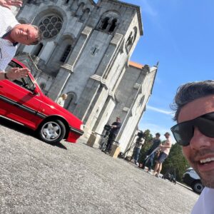 Marc Priestley Instagram - We do love our job! #WheelerDealers