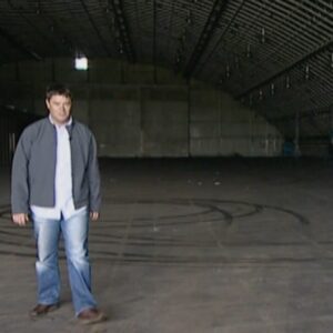 Marc Priestley Instagram - Tonight we celebrate 20 years of #WheelerDealers with a special episode to kick off a brand new series at 9pm on @discovery_uk. 20 YEARS!