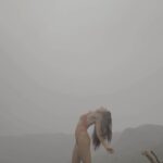 Marcella Landeiro Instagram - lost in nature 🌑 pelo olhar de @thiago.filmmaker Vale Da Lua - Chapada Dos Veadeiros