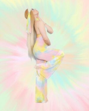 Marcia Marcia Marcia Instagram - “NOT TIE DYE!!”
Here’s a second, less conceptual option for all of y’all out there who didn’t quite get the first one 😙
#dragrace