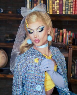 Marcia Marcia Marcia Instagram - @chanelofficial x @moschino by Marcia💛💙
My favorite color is yellow, and my boyfriend @kylesamuelnyc’s is blue, so I wanted this first runway to be like a love letter home to New York.
Photos were taken by the beautiful and talented @gabrielle.carrubba ⭐️
This first week was pretty incredible, I’m really feeling the love from everyone!!! KEEP THAT FAN ART COMING!!!
#dragrace #teammarciax3