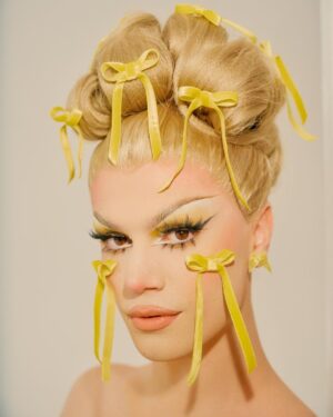 Marcia Marcia Marcia Instagram - 🌻🌙🌼🐝🍌🧀🍋🌽
THE COLOUR BALL for @dazedbeauty
thank you @missleidyrodriguez for having me!!

Creative Director, Producer and Casting Director:
@jimi_urquiaga / @missleidyrodriguez
Photographer: @alvinkeanwong
Photography Assistant: @celsoassuncao @yxniunius
Hair/look: me😙
Set Designer: @massoonn
Art Director: @coolstuff_worldwide
Set Dresser: @ryannsnook
Styling Director: @sofausti
Styling Assistants: @Cholulalemon @spencerwainfor
Production Assistants: @fedderico.wang devilstaco @a_doodleroo @no_guey_back_nao Location:
SMASHBOX BK - @smashboxstudios