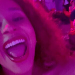 Mari Oliveira Instagram - minha primeira vez no prêmio multishow depois de anos como espectadora e não podia ser mais emocionante vendo o mesmo ser repensado por pelas mãos de amigos tão criativos pra contemplar toda a genialidade da nossa música brasileira! ⭐️ um parabéns pra firma @tvglobo @multishow e todos os envolvidos nessa noite linda de viver! 
.
look tudo mais uma vez de @carolhungriabrand