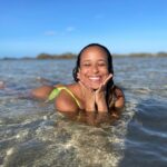 Mari Oliveira Instagram - feliz sem medo em nome da memória 🌼 Morro de São Paulo