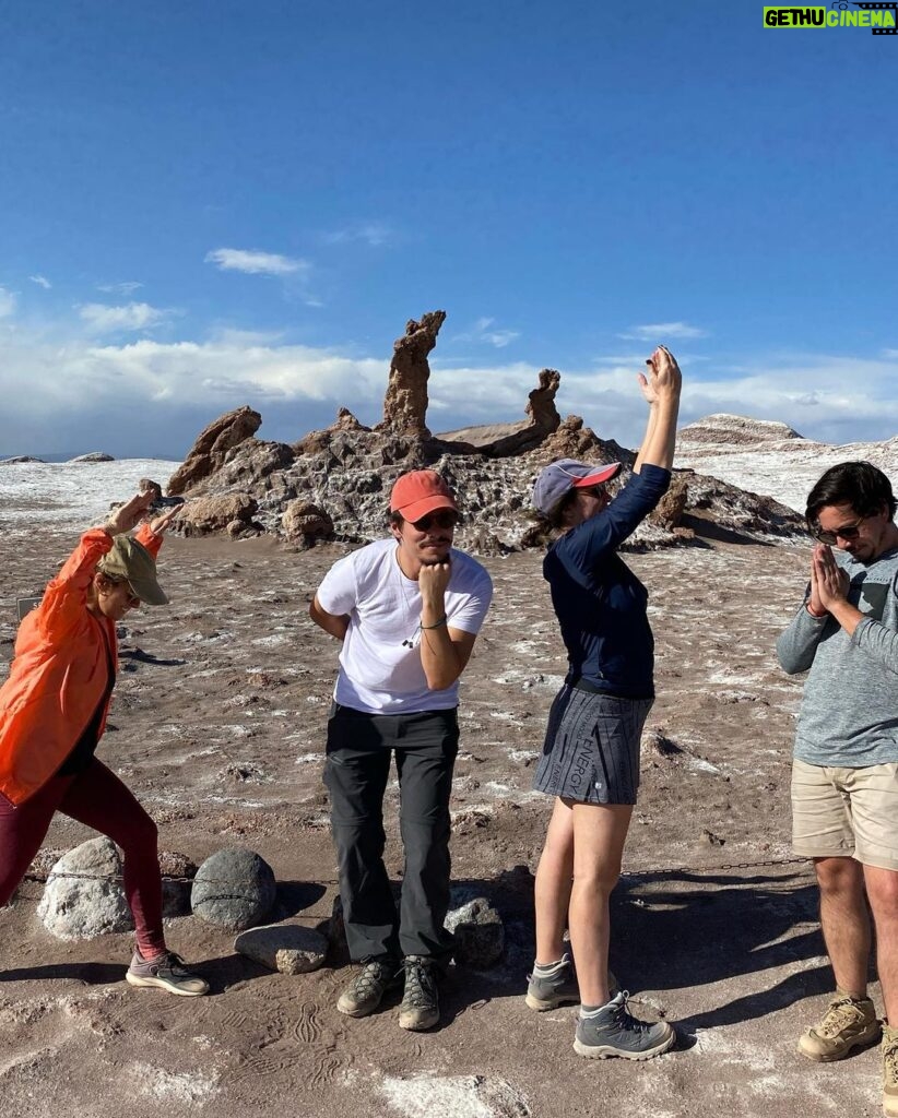 Maria Eduarda Machado Instagram - Isso sim que é comemorar mais um ano de vida! 🧡🌍 Atacama Desert, Northern Chile