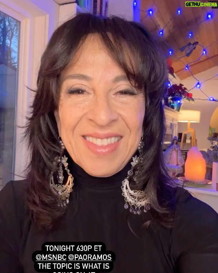 Maria Hinojosa Instagram - See you at 630p et tonight on MSNBC XX