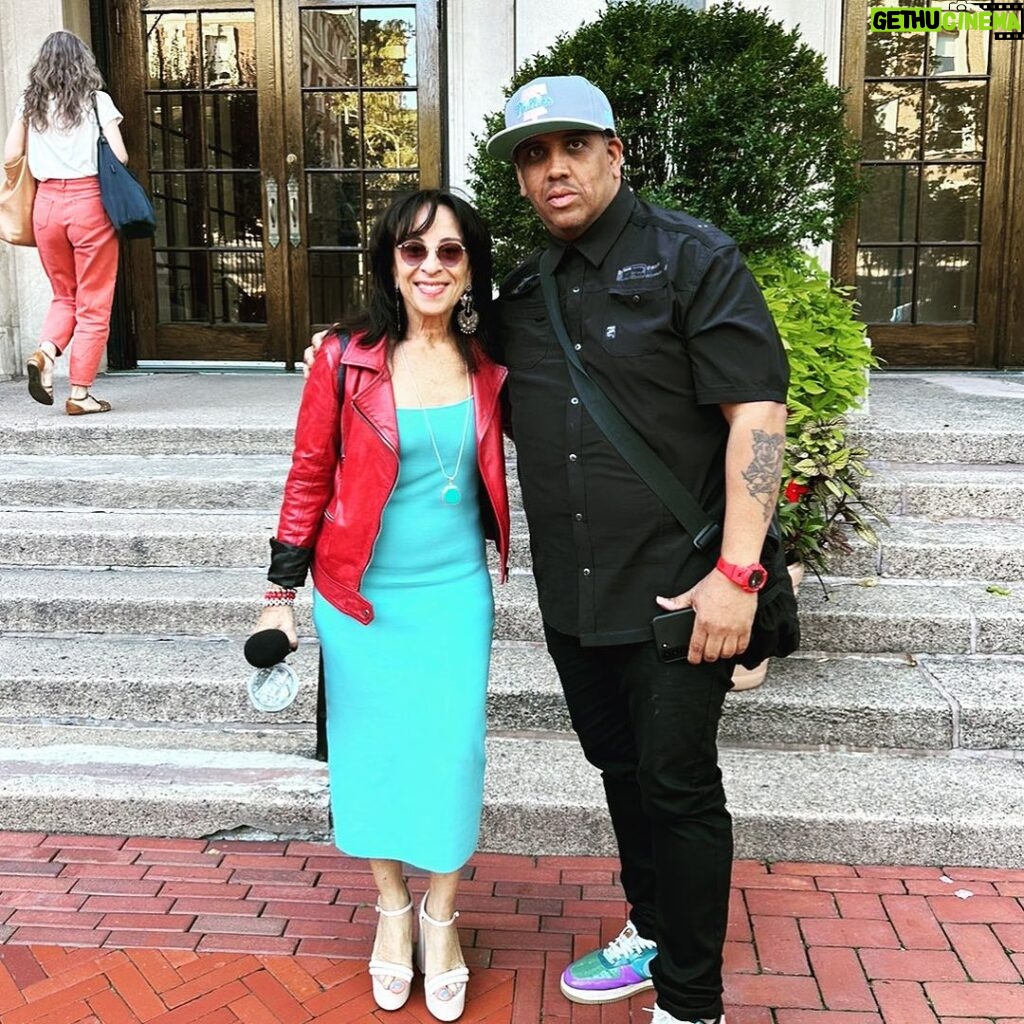 Maria Hinojosa Instagram - For years @suavegonzalez215 used to call me to speak to my students from prison. Now he is in-person at the Ivy League. Dreams come true! Oh, and did you know that we are working on season two of the SUAVE podcast?