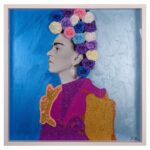 Mariana Mazza Instagram - Frida Couronne – 30×30 L’exposition Queso y papa, c’est du 3 au 6 novembre à la galerie @institut.national.montreal 11h à 18h (fermeture à 15h le 3 nov). J’ai tellement hâte de vous faire découvrir ma série! Et si vous voulez découvrir toutes mes toiles et mes reproductions, elles sont en ventes dès maintenant au marianamazzapeintre.com. Faite vite, les quantités sont limitées!