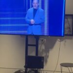 Mariana Mazza Instagram - Hier mon chum @marcdupre123 pouvait pas faire le gala. J’ai eu l’HONNEUR de le remplacer. Fake je l’ai taquiné un peu. @marcdupre123 Je t’aime ❤️.