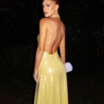 Marina Ruy Barbosa Instagram - Ontem para o chá bar da amiga que vai casar 💛🎞️🐝