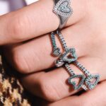 Marina Ruy Barbosa Instagram - AMOR MÍSTICO ❤️ Marca aqui o @ do seu love para ele te presentear com @lifebyvivara nesse dia 12!