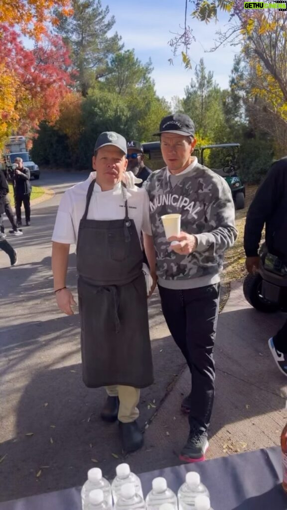 Mark Wahlberg Instagram - Amazing having @wahlburgers and @chefpaulwahlberg cooking at the tournament. 🍔🔥❤️ @municipal 📈💯🔥 #MunicipalPartner