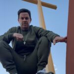 Mark Wahlberg Instagram - HAPPY SUNDAY🙏 STAY PRAYED UP🙏 @hallowapp 🙏❤️🙏 #HallowPartner