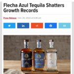 Mark Wahlberg Instagram - BOOM 💥 #micdrop 🎤 @bevnet @flechaazultequila @abrahamancer @aronhmarquez #FlechaAzulPartner
