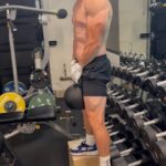 Mark Wahlberg Instagram - The older you get the harder it gets!! Do the work @municipal @performinspired 😎🔥❤️🙏💯⏱️🥶 #MunicipalPartner #PIPartner