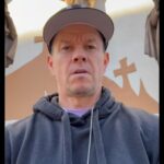 Mark Wahlberg Instagram - HAPPY SUNDAY🙏STAY PRAYED UP🙏 @hallowapp 🙏❤️❤️🙏 #HallowPartner