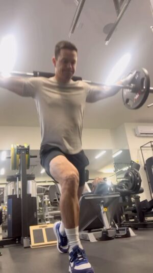 Mark Wahlberg Instagram - Bad shoulder=more legs 🔥 @municipal 📈 #MunicipalPartner