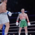 Markus Perez Instagram - Markus “Maluco” Perez venceu em sua no boxe nocauteando Joe Riggs. 🥊 (via: @gamebredboxingpromotions). Crazy and THE JOKER! 🃏 @markaomaluko Fiserv Forum
