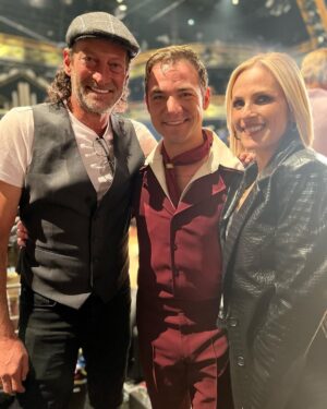 Marlee Matlin Instagram - Does it look like I had a great time last night at Dancing With The Stars? It was SO great cheering on for @danielndurant with my onscreen husband @troykotsur! We cheered on for everyone who danced as well! Loved seeing old friends like @cherylburke @valentin @louisvanamstel and meeting the very lovely @angelcherylladd AND the beautiful @gabby.windey!!! Loved seeing all the judges too! And crew as well! It was a treat having interpreters there as well as lots of Deaf audience cheering Daniel on! A HUGE thank you to @brettglam for beautifying me! 💜🤟🏼💜🤟🏼💜🤟🏼🌟🌟🌟. I had the MOST BEAUTIFUL date…. my daughter @sarahgrandalski !!!! 🤟🏼🤟🏼🤟🏼 #dwts