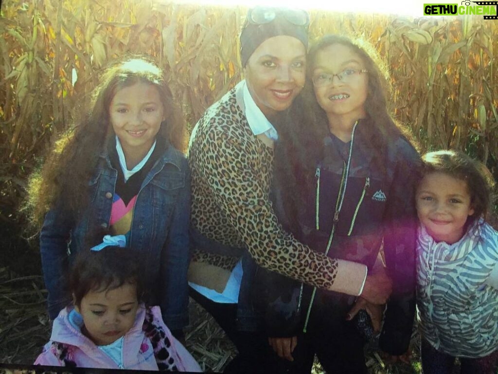 Marlon Jackson Instagram - Carol and her little ones at the pumpkin patch #Bekind caroljackson