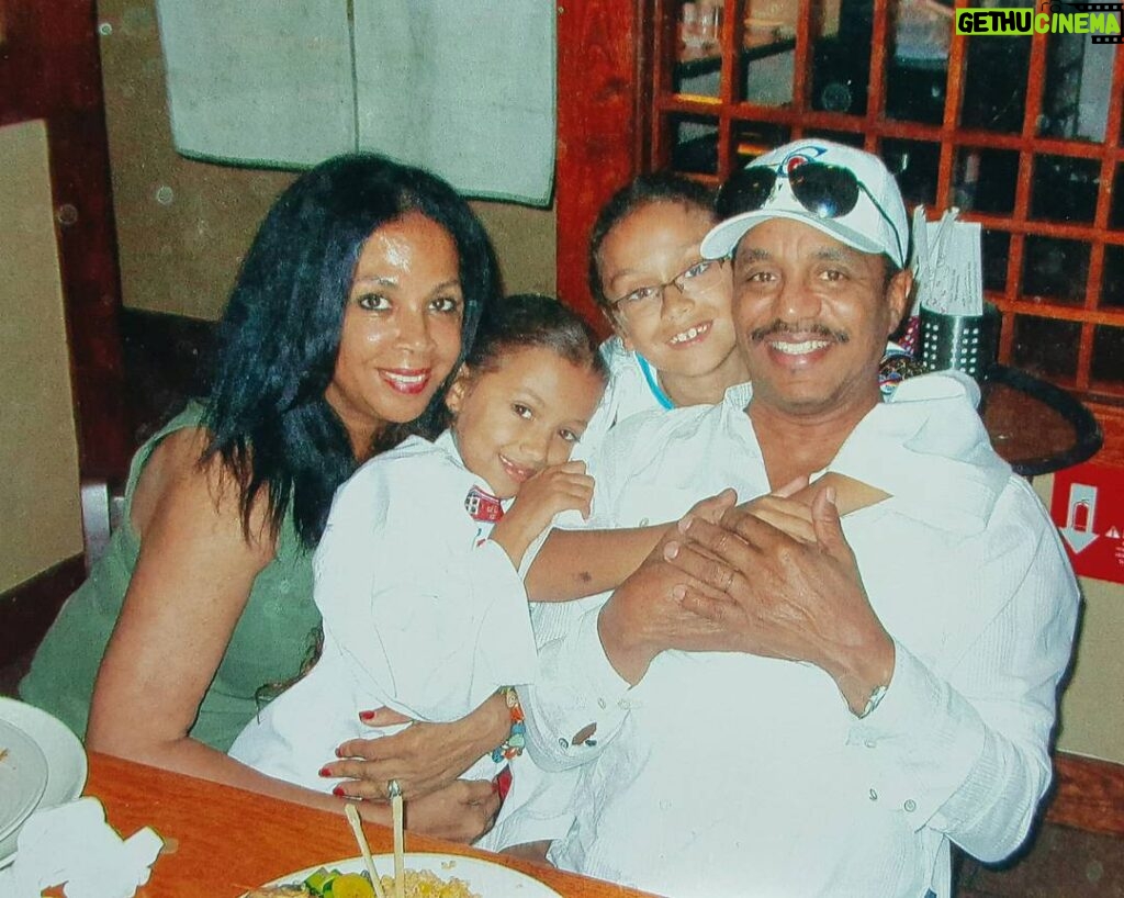 Marlon Jackson Instagram - Hanging out with the family. #studypeace marlonjackson
