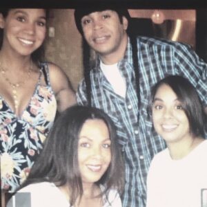 Marlon Jackson Instagram - Carol & our kids. #My lovely family.
#studypeace marlon jackson #bekind carol jackson