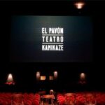 Marta Etura Instagram - GRACIAS @teatrokamikaze, gracias infinitas por regalarnos un espacio mágico de permanente proceso creativo, que nos ha hecho crecer como espectadores y como artistas, que nos ha regalado historias y oportunidades. Gracias por TANTO. Hoy cerráis una etapa pero se abre otra y brindo por ella. Gracias infinitas a la familia kamikaze por haberme hecho sentir uno de vosotros, por vuestro enorme amor, profesionalidad, generosidad y talento. Hoy mi amiga @veronicaronda, a quien amo y admiro profundamente viajará muy alto, como siempre, junto con la familia kamikaze y el equipazo de "Yo soy el que soy".
