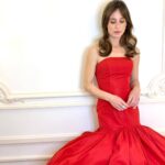 Marta Etura Instagram - Gracias @jorgeredondod por este espectacular vestido. @estefania_asenjo por tu generosidad y cariño. @davidbeauty_ por tu magia ❤ @chanel.beauty @iciarcastrorial @joyeriasuarez @salomecornejomolina @luisfabrega_ @mesalafilms