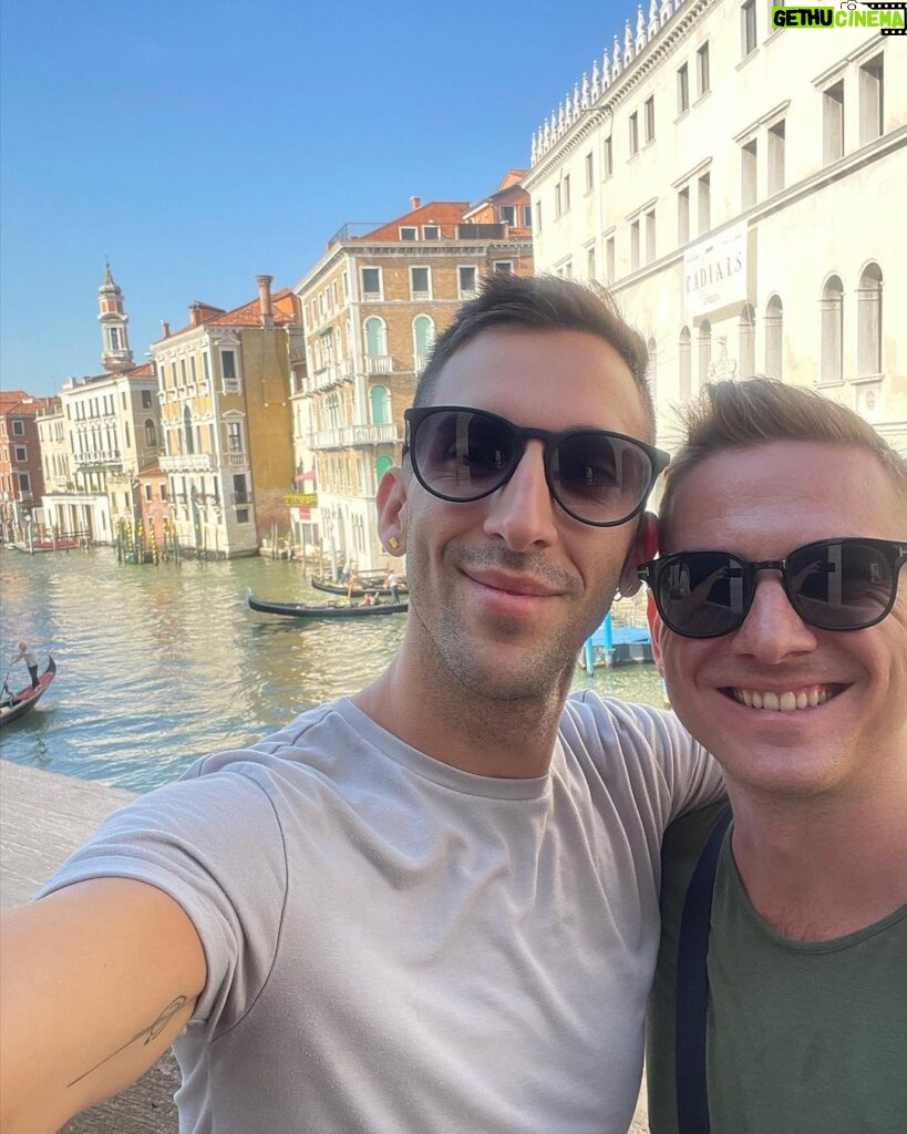 Marti Gould Cummings Instagram - Venice was top tier! Getting to travel the world performing and getting to bring my love along for the ride… ⭐️ ⭐️⭐️⭐️⭐️ Slide 2 Hair: @kevinthomasg Slide 3 Hair: @forgotslocks