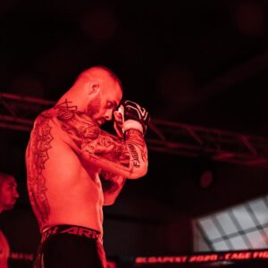 Matyas Viszlay Instagram - Ahojte. Včera výhra v prvom kole KO. Na @preshowmma 
Velký rešpekt súperovy ktorý to bral dva dni pred zápasom. Ďakujem velmi pekne za každu podporu. Nabuduce si užijete viac môj zapas Slubujem 🤛🏻😂 
@preshowmma 
@barbaer_konig 
@citygymkosice 
@zao_mma_ 
@malvinkablahucza 
@topteamkosice 
@medbax_eu