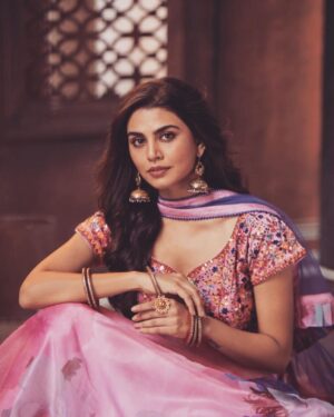 Meenal Sahu Instagram - New work💕
📸- @photography_videography1 

#catalogue #catalogueshoot #portrait #ethnicwear #indianbeauty #indian #explore #followforfollowback #likeforlikes #followme #beauty #instadaily #foryou