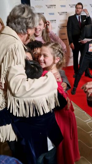 Meesha Garbett Instagram - The LOVELY AMAZING EMMA THOMPSON, so nice to us at the #Matilda premiere 
@stephengraham1973 (bombing) 🤣

#matildathemusical 
#matildamovie 
#emmathompson 
#stephengraham 
#bfilondonfilmfestival 
#londonfilmfestival 
#London
#matilda2022
#sylviayoungagency 
#sylviayoung 
#sylviayoungtheatreschool