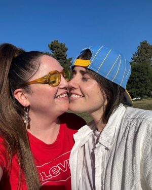 Megan Stalter Instagram - I’m glad kissing isn’t against sag rules 🤤