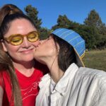 Megan Stalter Instagram - I’m glad kissing isn’t against sag rules 🤤