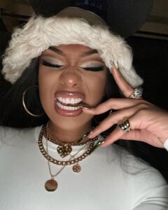 Megan Thee Stallion Instagram - 👋🏾📸