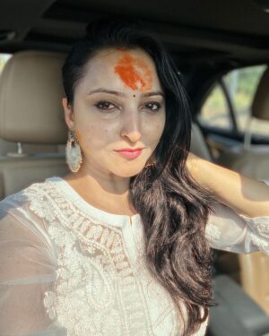 Meghana Gaonkar Instagram - 🙏🏻ಎಲ್ಲರಿಗೂ ಒಳ್ಳೆದಾಗ್ಲಿ ✨ಹೊಸ ವರ್ಷದ ಶುಭಾಶಯಗಳು. #2024
