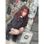 Megu Sakuragawa Instagram - 櫻川めぐ× GEKIROCK CLOTHING 限定コラボ決定！ コラボのパーカーといずれか1色のTシャツ、合計2点を同時にご購入で特典（内容は後日発表）引き換えチケットがプレゼントされます。 ▼受注受付はこちら（2023年1月15日 17:59まで） https://shop.gekirock.com/artist/sakuragawa_megu/ ツインテールだけじゃなくて、この写真みたいにハーフアップツインにもしてるの、気づいたかな？