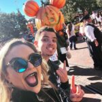 Melissa Cervantes Instagram - Happy Halloween from #lameramera and the chosen one! 🎃🎃🎃🎃 Finally anakin gets to experience the long waits at #disneyland #california