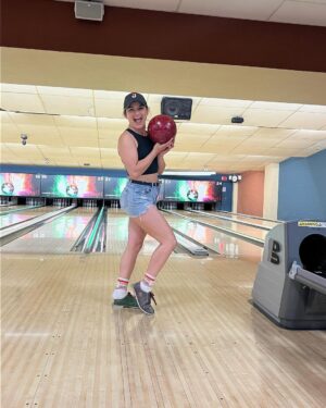 Melissa Cervantes Instagram - Bowling got me like… #sports #oldbabe #life #itsnotwrestling