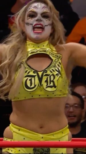 Melissa Cervantes Instagram - Thunder Rosa is BACK!

Watch #AEWCollision #HolidayBash LIVE on TNT!