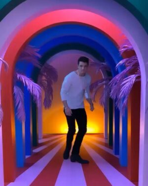 Michael Mealor Instagram - Kicking down doors at the @facebook and @instagram offices today! Thanks for the tour @sashasarahl!
